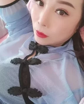 月牙湖知性熟女