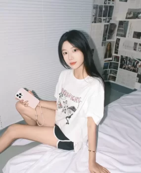 宝山语萱服务系