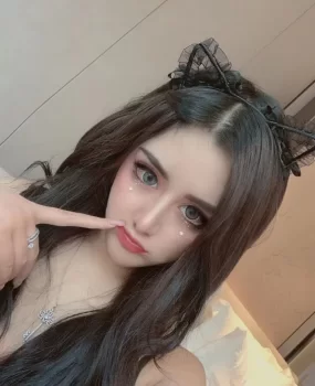 丰满翘臀，巨乳很有弹性！